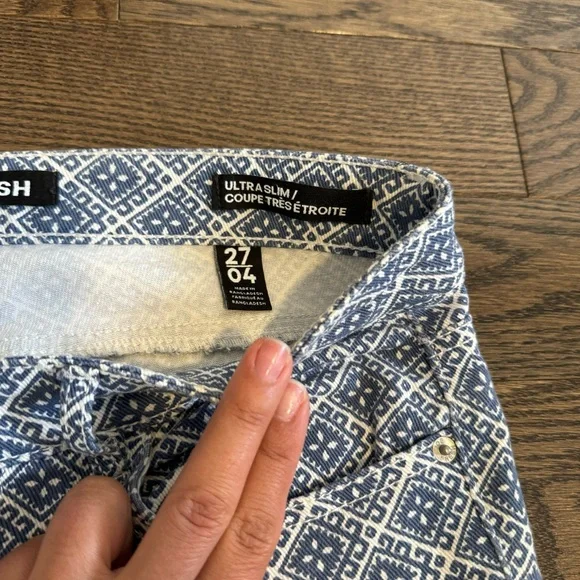 Joe Fresh Blue Patterned Jeans - Picture 3 of 5